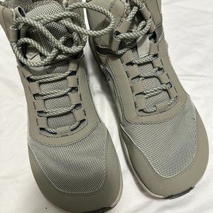 Athletic Shoes, ALTRA, Hi-top Women's SZ 9.5 Wide